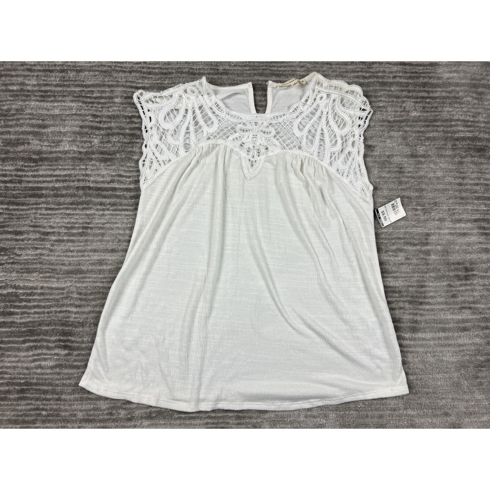 Above and Beyond Top Womens Medium‎ Shortsleeve Blouse Casual